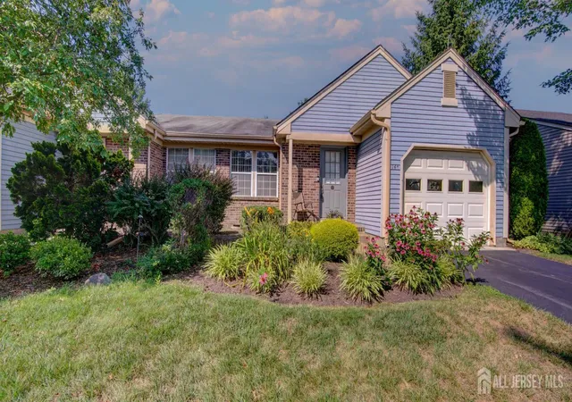 14-john-adams-ct-a-monroe-township-nj-08831/hzid_d6c6cbd2