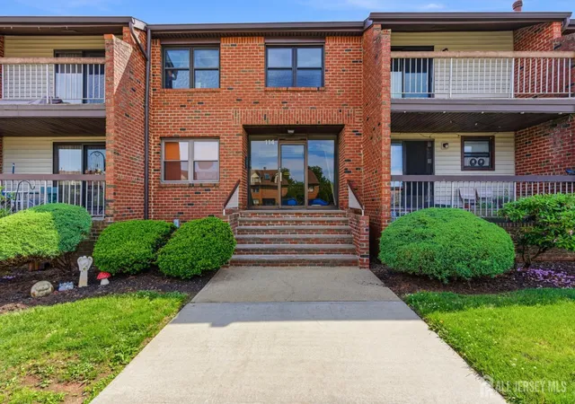 114-beverly-hill-ter-h-woodbridge-proper-nj-07095/hzid_8224a00c