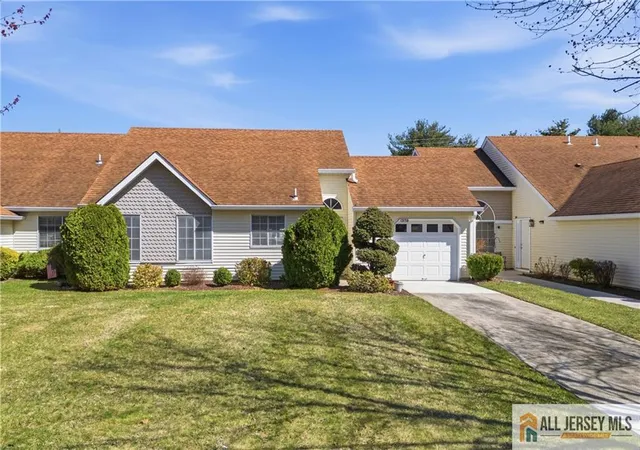 1213-lindera-plz-b-monroe-township-nj-08831/hzid_96f70f2e