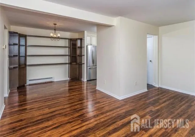 703-cricket-ln-woodbridge-nj-07095/hzid_35fc4676