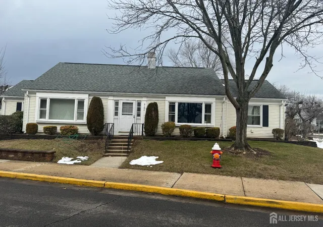 310-sharon-way-c-monroe-township-nj-08831/hzid_a61722e7