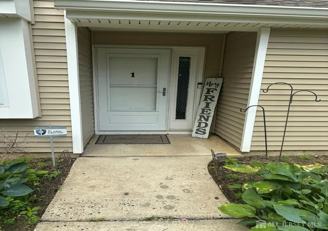 1-arrowwood-ln-1-south-brunswick-nj-08852/hzid_5c348192