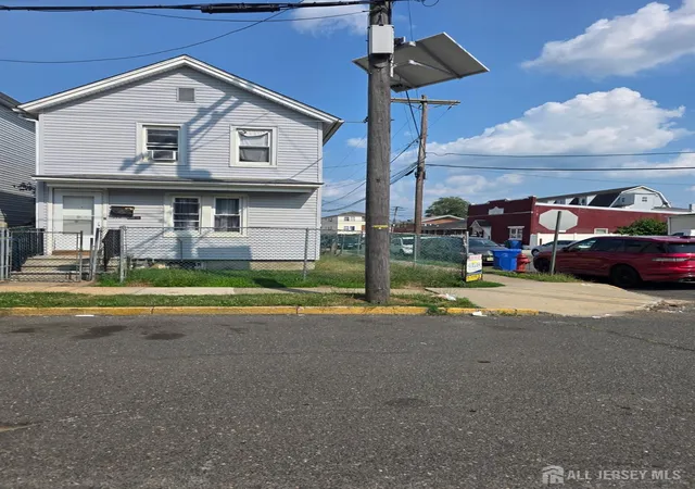 376-stanford-st-perth-amboy-nj-08861/hzid_e8b18740