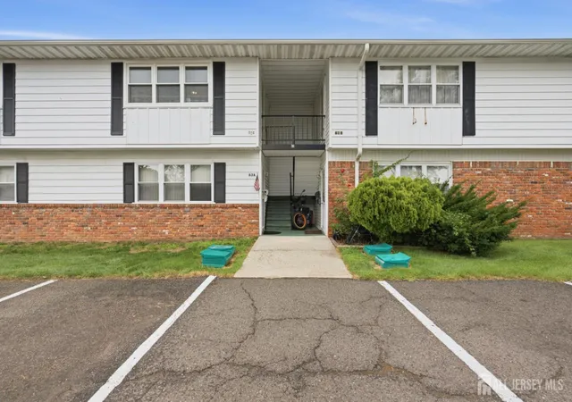63-c-galewood-dr-c-matawan-nj-07747/hzid_3ed35d8a
