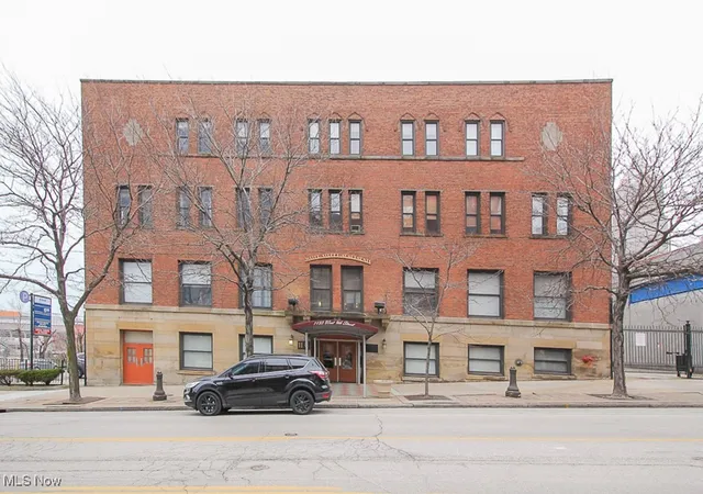 1133-w-9th-st-321-cleveland-oh-44113/hzid_8b994d45