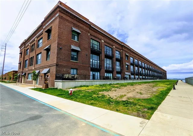 401-w-shoreline-dr-204-sandusky-oh-44870/hzid_1e53df24