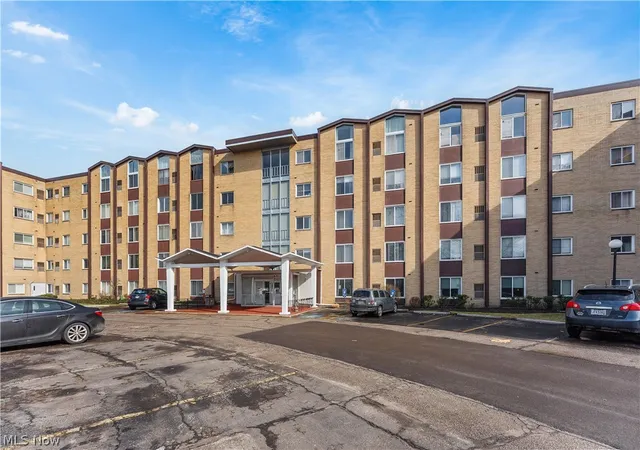 25735-lorain-rd-210-north-olmsted-oh-44070/hzid_7756a49b