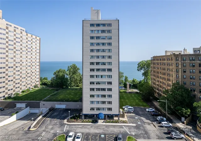 12520-edgewater-dr-1609-lakewood-oh-44107/hzid_bed1d85a