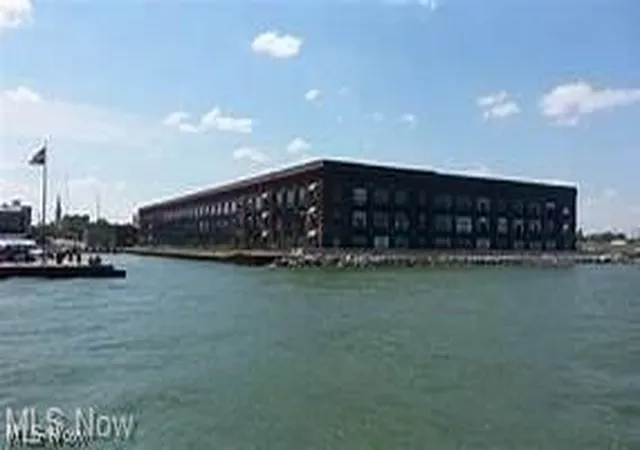 401-w-shoreline-dr-101-sandusky-oh-44870/hzid_4051d03c