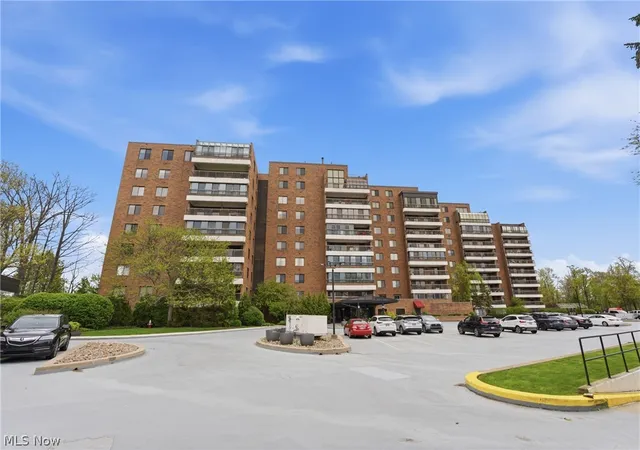 27500-cedar-rd-808-beachwood-oh-44122/hzid_32f405a9