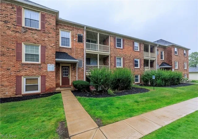 5810-tiffany-ct-lyndhurst-oh-44124/hzid_1bc95ba3