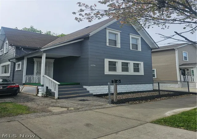 3296-w-44th-street-cleveland-oh-44109/hzid_a403e5de