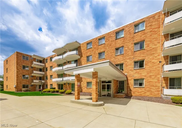 521-tollis-pkwy-288-broadview-heights-oh-44147/hzid_5188f2b4