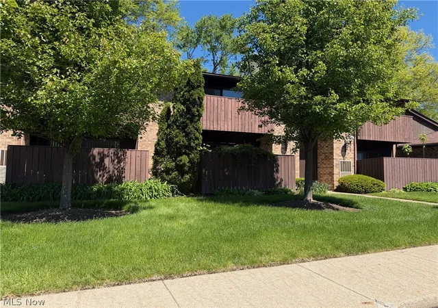 3249-mayfield-rd-13-cleveland-heights-oh-44118/hzid_881ddf38