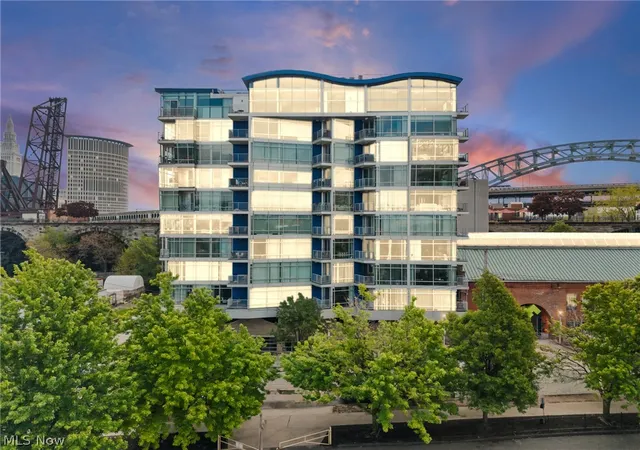 1237-washington-ave-601-cleveland-oh-44113/hzid_7fc20e0d