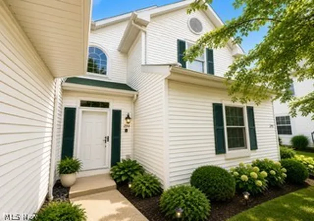 244-vista-cir-15b-north-olmsted-oh-44070/hzid_cf4e06a1