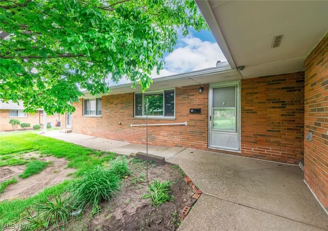 21834-river-oaks-dr-e2-rocky-river-oh-44116/hzid_5839ca05
