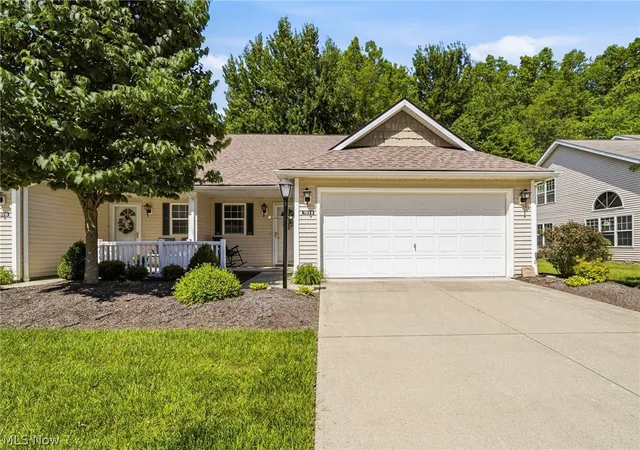 7618-willow-woods-dr-north-olmsted-oh-44070/hzid_9d1b35e4