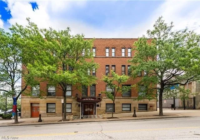 1133-w-9th-street-604-cleveland-oh-44113/hzid_86d3b0af