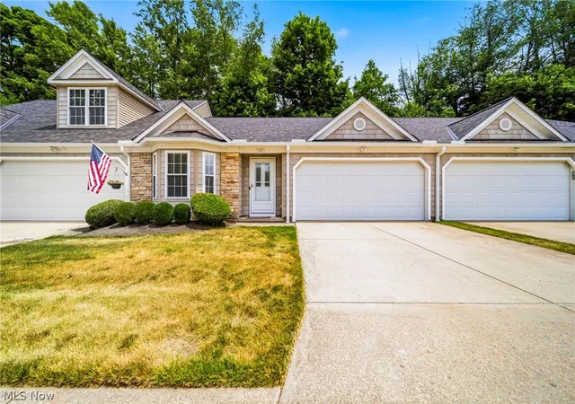 747-rivers-edge-ln-painesville-oh-44077/hzid_d86bfe7b