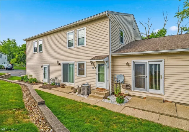 2551-royal-county-down-uniontown-oh-44685/hzid_7f17fbc8