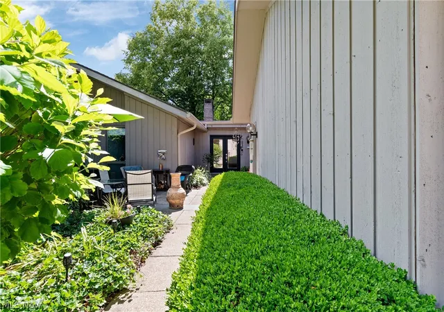 731-creekside-dr-38-aurora-oh-44202/hzid_d38c1857
