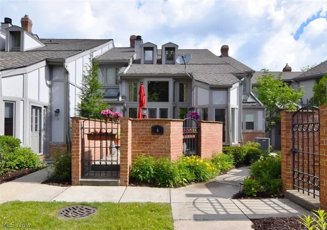 25450-fairmount-6-beachwood-oh-44122/hzid_e8964d6f