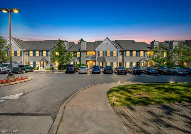 28340-center-ridge-rd-1112-westlake-oh-44145/hzid_6eb892f6