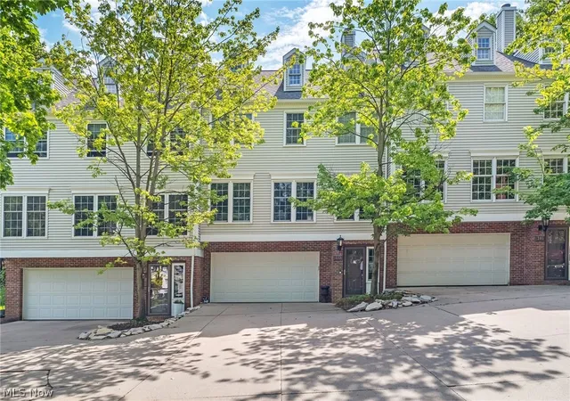 103-cliffside-commons-dr-103-rocky-river-oh-44116/hzid_4e3fe0d3