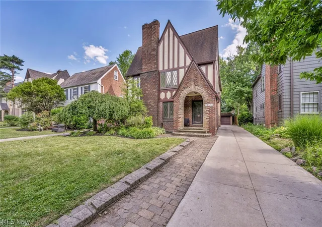18428-winslow-rd-shaker-heights-oh-44122/hzid_54201bf3