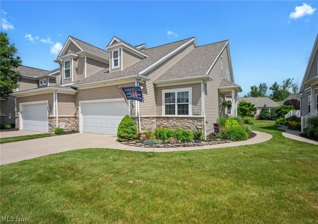 8329-beaumont-dr-mentor-oh-44060/hzid_fa69c394
