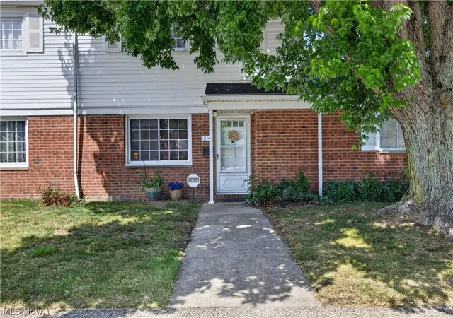 314-e-235th-street-euclid-oh-44123/hzid_5f0122dc