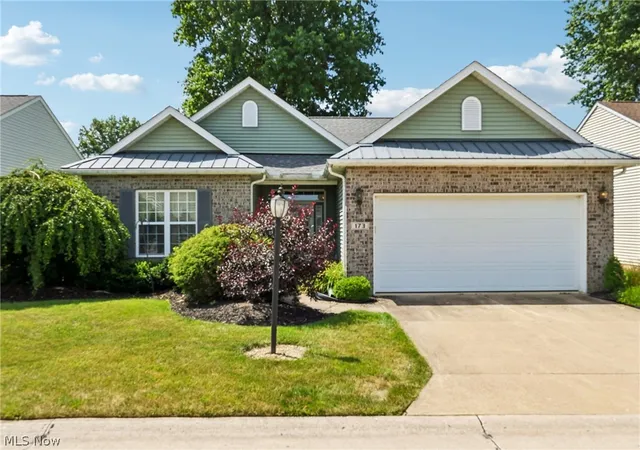 173-saint-charles-pl-elyria-oh-44035/hzid_9344517b