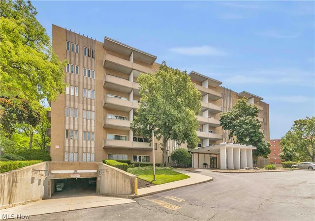 3167-linden-rd-201-rocky-river-oh-44116/hzid_a04bed76