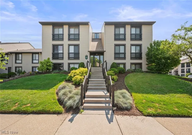 6300-greenwood-pkwy-406-sagamore-hills-oh-44067/hzid_efd12e2e