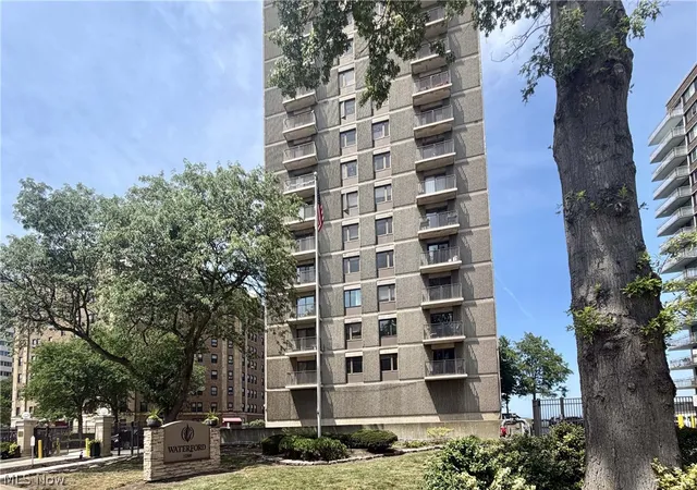 12500-edgewater-dr-1201-lakewood-oh-44107/hzid_b114b7a8