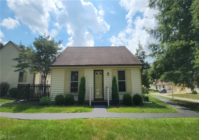 46103-new-england-sq-b-new-waterford-oh-44445/hzid_4abdeaee