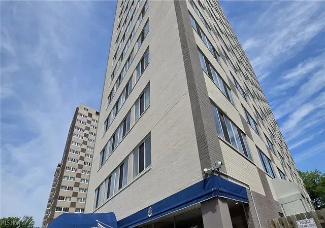 12520-edgewater-dr-905-lakewood-oh-44107/hzid_9ad91d3b