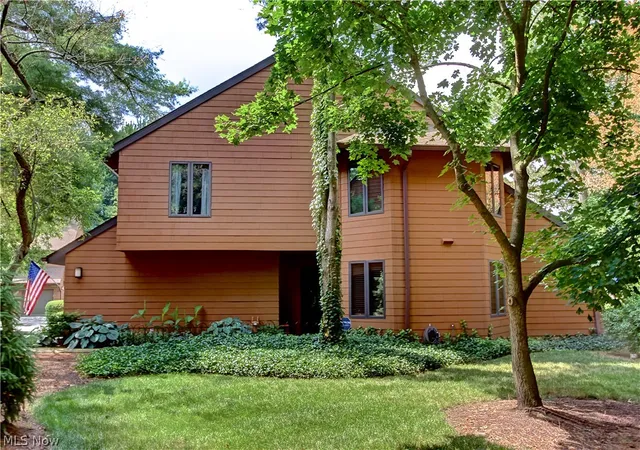 30105-center-ridge-rd-g-westlake-oh-44145/hzid_2f7a24b6