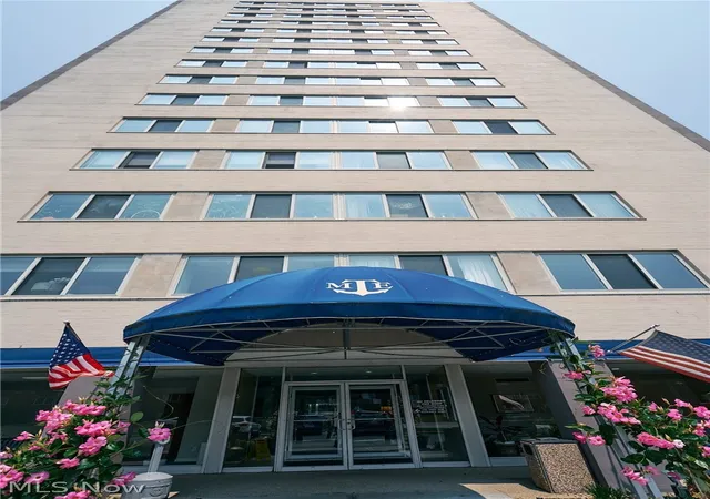 12520-edgewater-dr-210-lakewood-oh-44107/hzid_56ebfe66