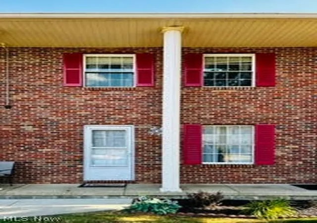 157-ault-st-wadsworth-oh-44281/hzid_3e7ece7d