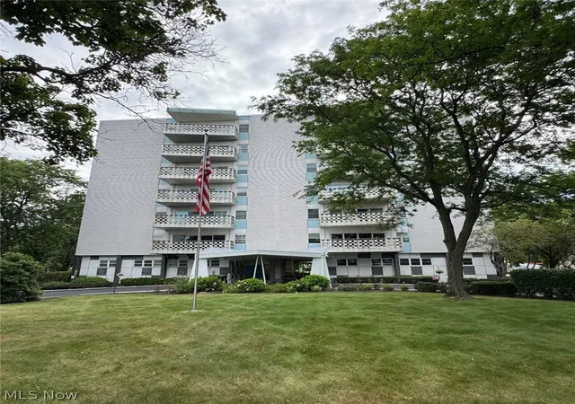 275-n-portage-path-akron-oh-44303/hzid_5f8891de
