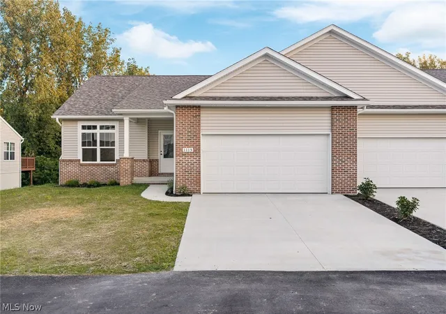 1115-queen-anne-dr-nw-massillon-oh-44647/hzid_9be56579