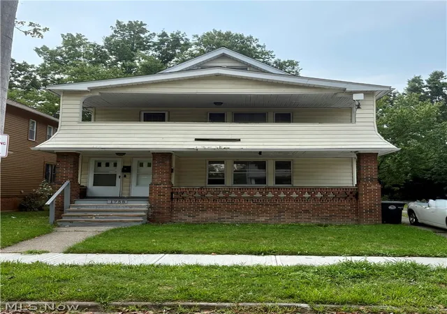 1758-algonac-rd-cleveland-oh-44112/hzid_b042cb93