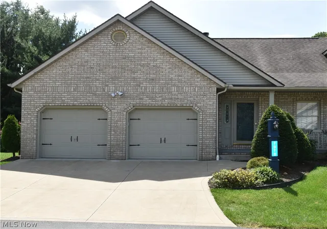 7070-nw-bentley-st-massillon-oh-44646/hzid_bdd339ab
