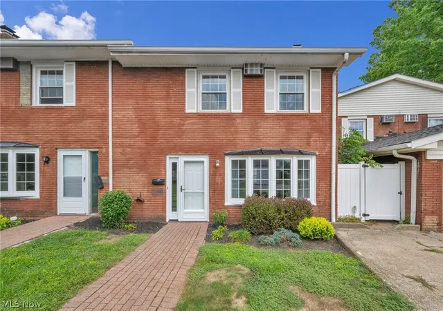 11-meadowlawn-dr-5-mentor-oh-44060/hzid_ed69f452