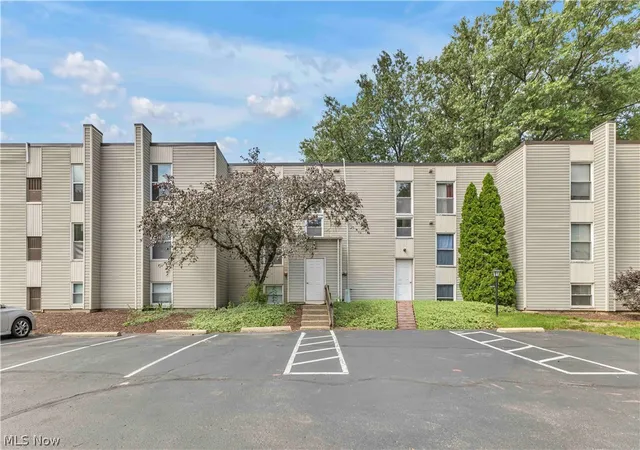 1633 Cedarwood Dr