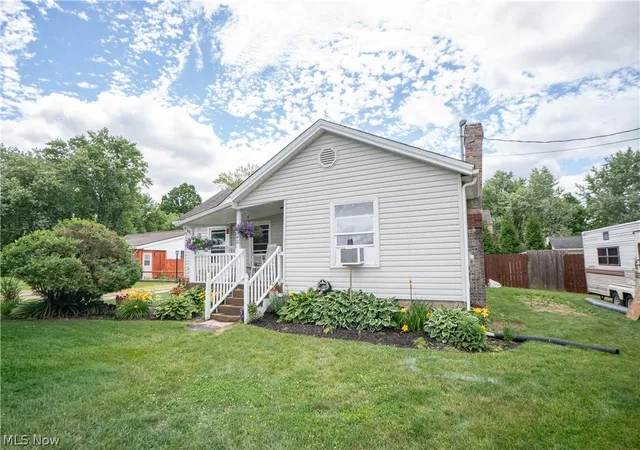 8242-8244-navarre-rd-sw-massillon-oh-44646/hzid_ac662027