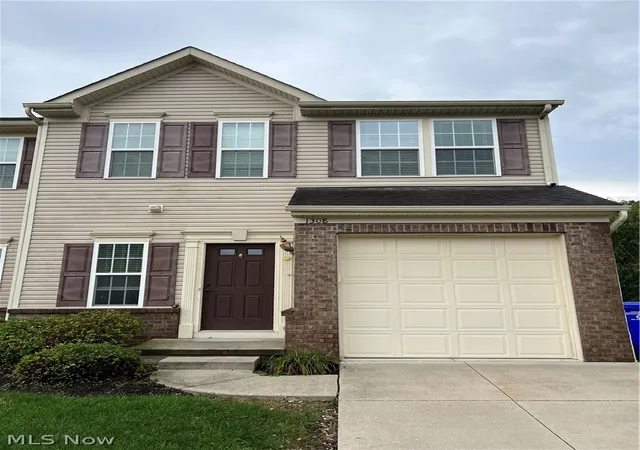 1308-wellingshire-cir-cuyahoga-falls-oh-44221/hzid_4f3bcd2b
