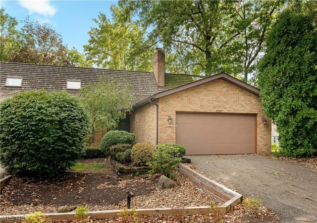 6107-cedar-ln-nw-canton-oh-44708/hzid_8a14226f